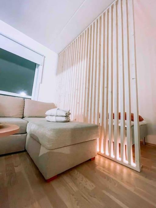 The Easy And Cosy In With Fast Wifi Appartement